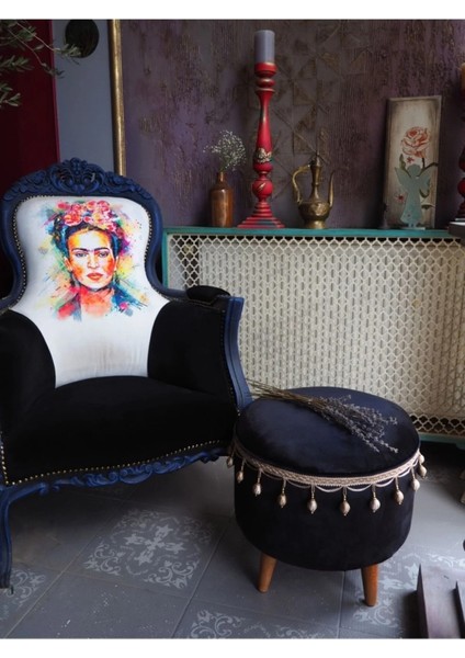 Siyah Kadife Kumaştan Ahşap Ayaklı Vintage Puf modelleri