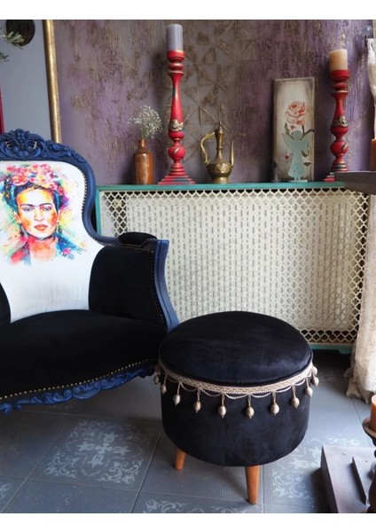 Siyah Kadife Kumaştan Ahşap Ayaklı Vintage Puf indirimleri