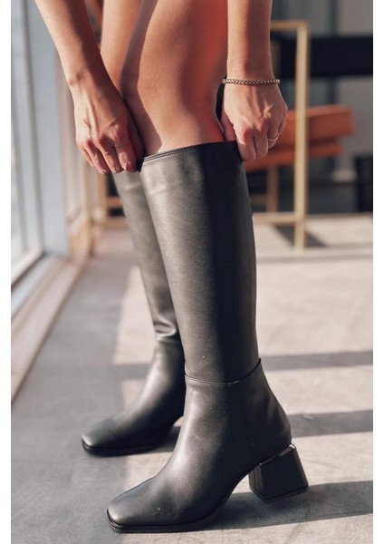 Vionser Mat Deri Kadın Topuklu Çizme Siyah modelleri