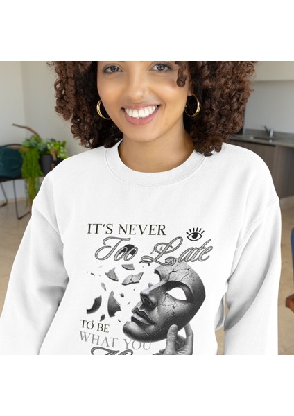 Kadın Oversize Sweatshirt – Klasik Beyaz, Rahat ve Şık Tasarım