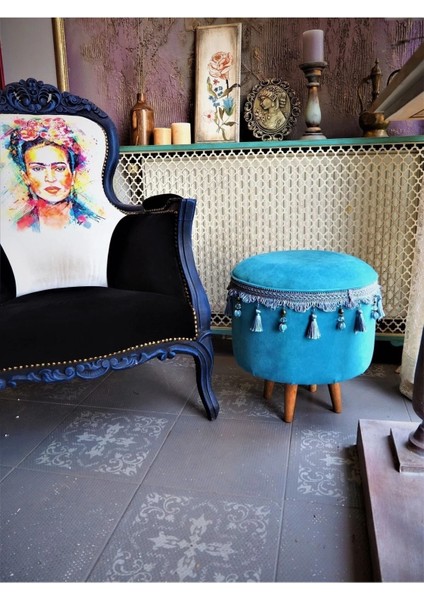 Turkuaz Renginde Ahşap Ayaklı Vintage Puf