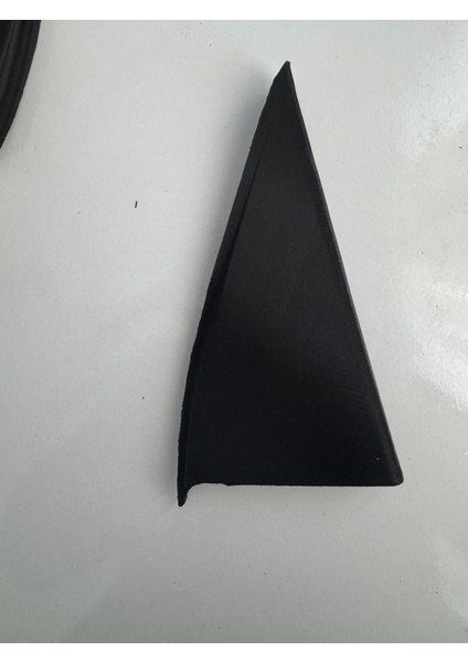 Vectra B Arka Sol Iç Üçgen Köşebent