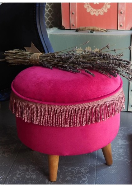 Fuşya Rengi Kadife Kumaştan Ahşap Ayaklı Vintage Puf