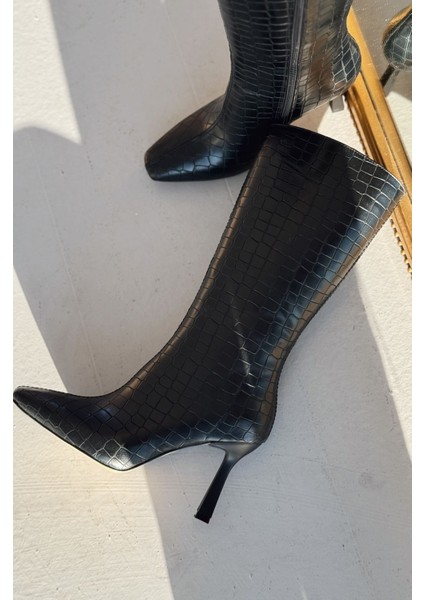 Jorani Mat Deri Desenli Siyah Yüksek Topuklu Çizme modelleri