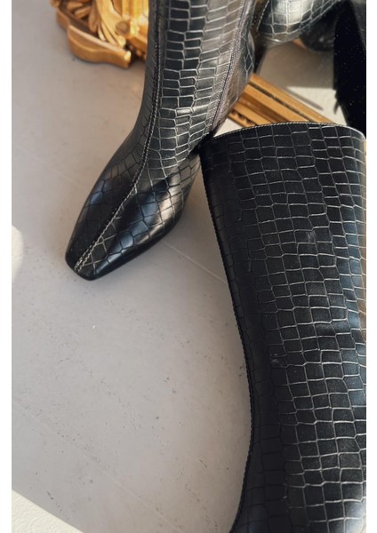 Jorani Mat Deri Desenli Siyah Yüksek Topuklu Çizme fırsatları