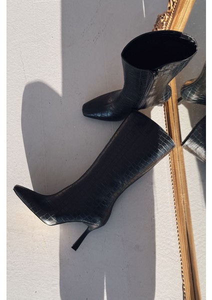 Jorani Mat Deri Desenli Siyah Yüksek Topuklu Çizme indirimleri