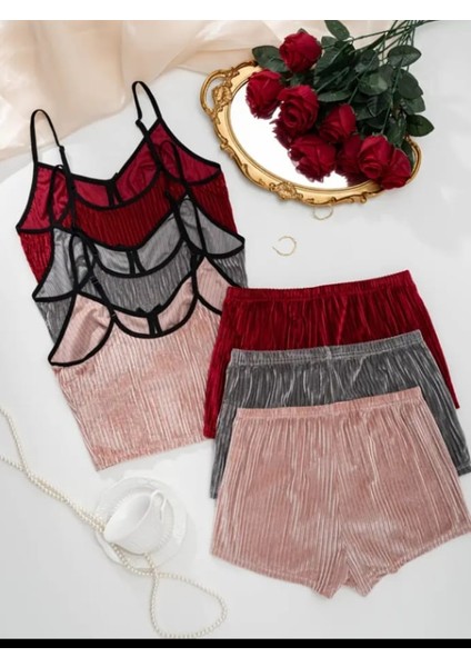 Kadife Pijama indirimleri