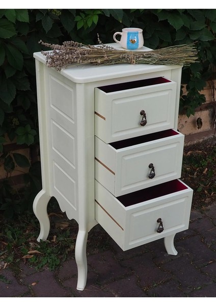 Krem Rengi 3 Çekmeceli Ahşap Vintage Komodin