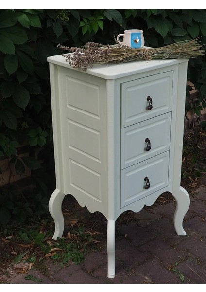 Krem Rengi 3 Çekmeceli Ahşap Vintage Komodin