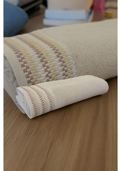 Goldroom Pamuklu 70*140 Şık ve Sade Beden Havlusu