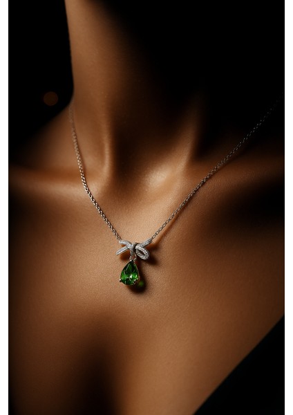 Damla Zümrüt Papyon Gümüş Kolye fırsatları