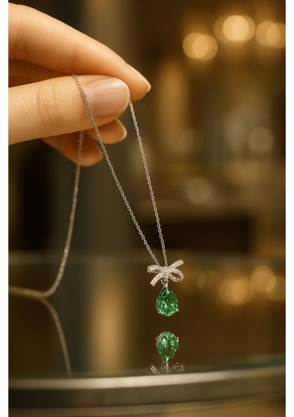 Damla Zümrüt Papyon Gümüş Kolye