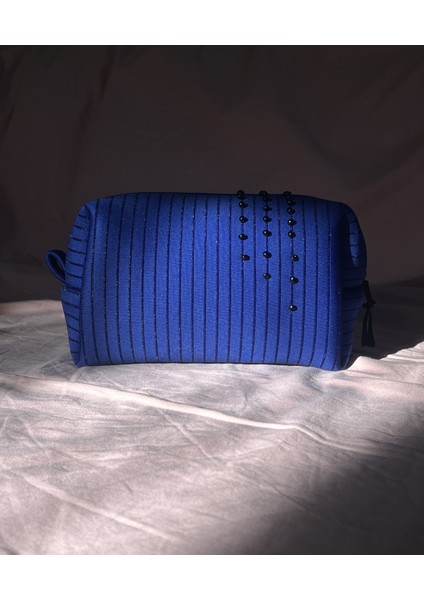 El Yapımı Boncuk İşlemeli Organizer Çanta - Neopren Kumaş - Fermuarlı - Çok amaçlı -Makyaj / Kalemlik / Seyahat Çantası (20x11x11 cm) - Geniş Boy modelleri