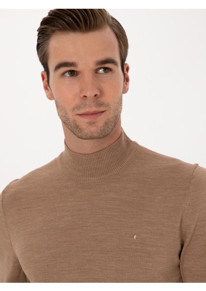 Erkek Camel Slim Fit Yün Karışımlı Yarım Balıkçı Basic Triko Kazak 50315296-VR015