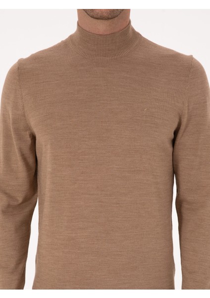 Erkek Camel Slim Fit Yün Karışımlı Yarım Balıkçı Basic Triko Kazak 50315296-VR015