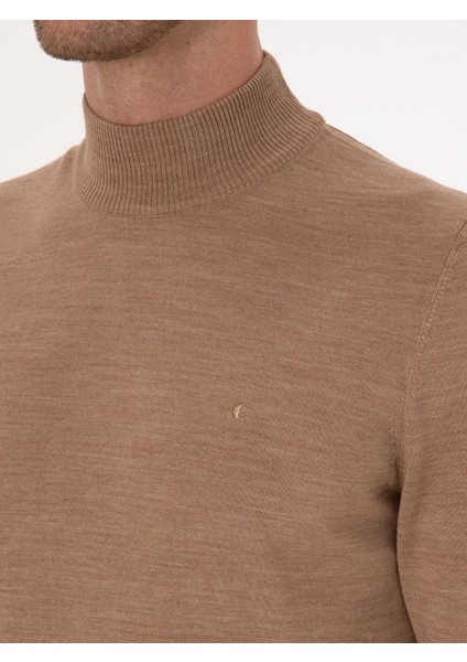 Erkek Camel Slim Fit Yün Karışımlı Yarım Balıkçı Basic Triko Kazak 50315296-VR015