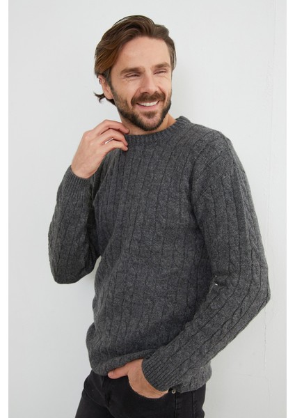 Saç Örgüsü Desenli Bisiklet Yaka Kazak