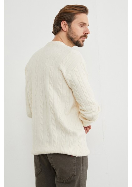 Saç Örgüsü Desenli Bisiklet Yaka Kazak