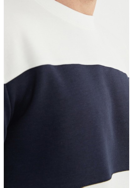 Renk Bloklu Oversize Bisiklet Yaka Sweatshirt fırsatları