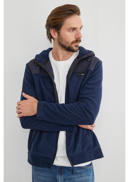 Armalı Kapüşonlu Fermuarlı Polar Ceket indirimleri