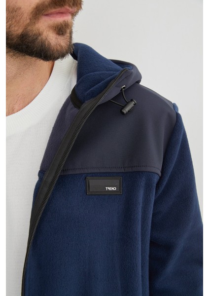 Armalı Kapüşonlu Fermuarlı Polar Ceket