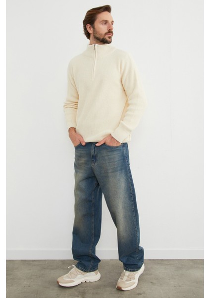 Yarım Fermuarlı Dik Yaka Kazak