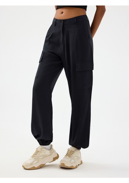 Jogger Fit Kadın Pantolon fırsatları