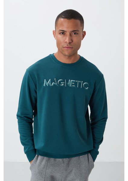 Zümrüt Yazı Nakışlı O Yaka Rahat Form Erkek Sweatshirt - 88020 indirimleri