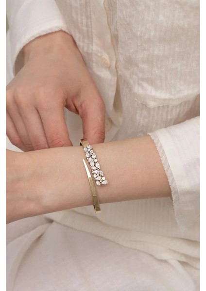 Tasarım Demeter Altın Kelepçe modelleri