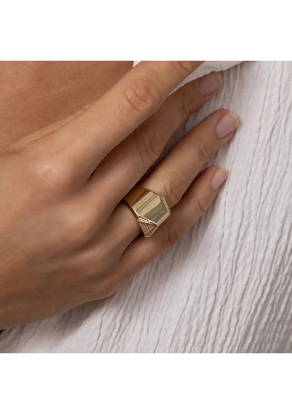 Taşlı Tasarım Altın Yüzük indirimleri