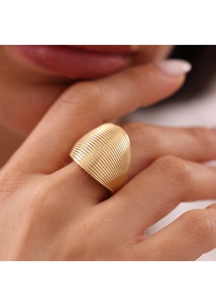 Nisera Vittoria Tasarım Altın Yüzük