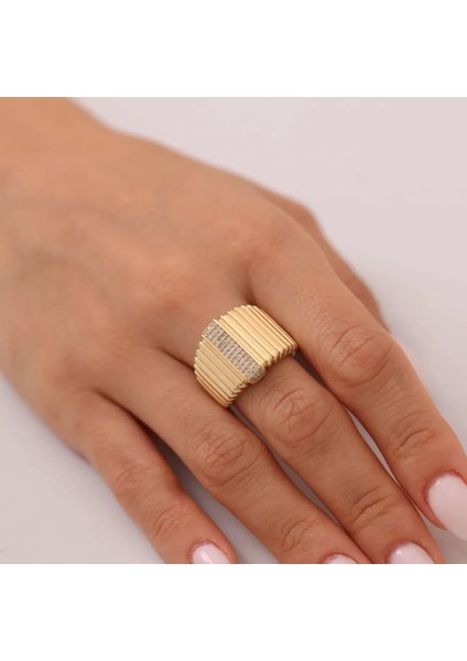 Nisera Luse Altın Yüzük