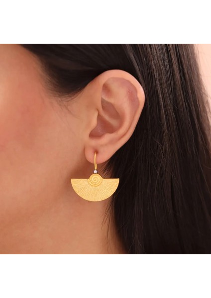 Nisera Helia Altın Küpe fırsatları