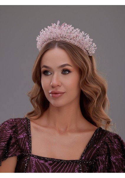 Kristal Gelin Tacı – Işıltılı ve Gösterişli Gelin Aksesuarı