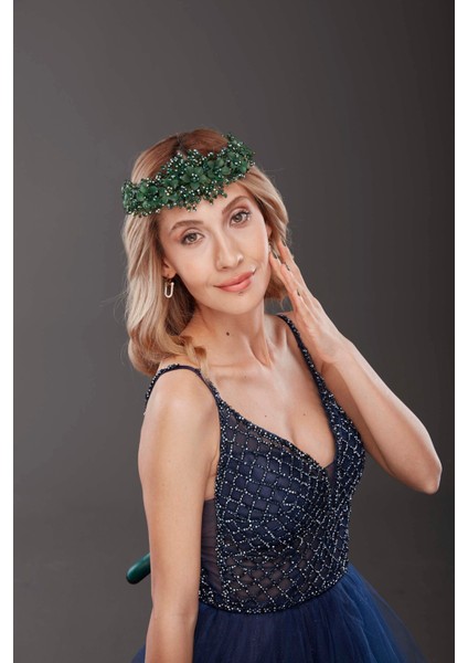 Çiçek ve Kristal Detaylı Gelin Aksesuarı – Işıltılı ve Zarif El Yapımı Saç Aksesuarı