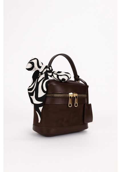 Kadın Dikdörtgen Formlu Çapraz Askılı El ve Omuz Çantası Melina modelleri