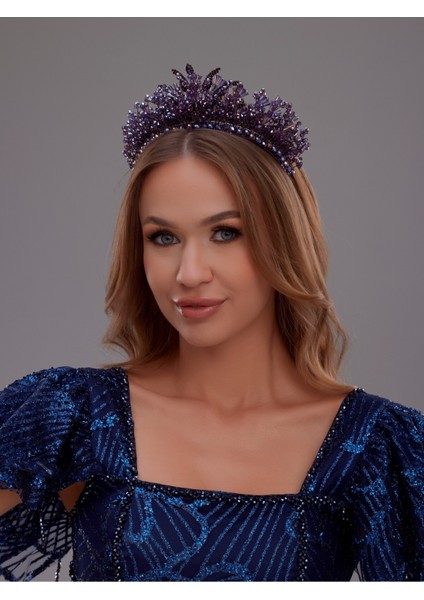 Kristal Gelin Tacı – Işıltılı ve Gösterişli Gelin Aksesuarı
