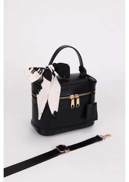 Kadın Dikdörtgen Formlu Çapraz Askılı El ve Omuz Çantası Melina modelleri