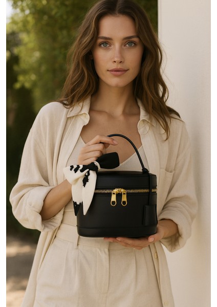 Kadın Dikdörtgen Formlu Çapraz Askılı El ve Omuz Çantası Melina indirimleri