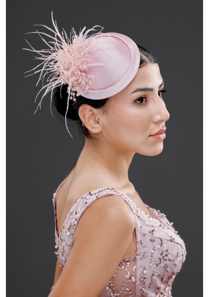 Tüy ve Inci Detaylı Nikah Kepi – Nişan, Düğün ve Özel Davet Aksesuarı