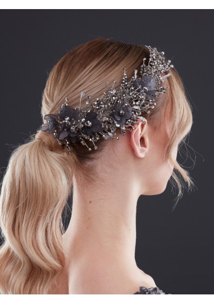 Kristal ve Çiçek Detaylı Gelin Aksesuarı, Taç, Toka – Zarif Tasarım