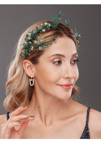Kristal Yaprak Detaylı Gelin Taç – El Yapımı Işıltılı Saç Aksesuarı