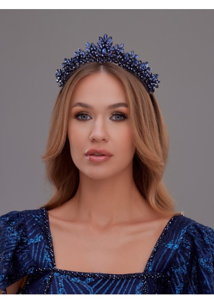 Kristal Taşlı Gelin ve Davet Tacı – Işıltılı Zarif Tasarım