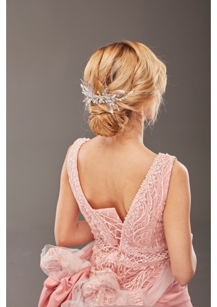 Kelebek Detaylı Gelin Saç Aksesuarı – Zarif ve Romantik Tasarım