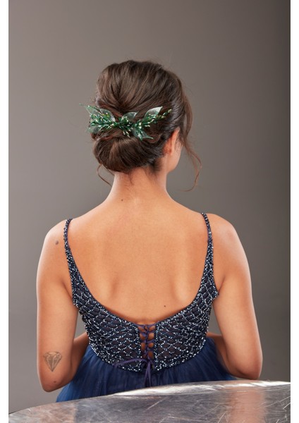 Kelebek Detaylı Gelin Saç Aksesuarı – Zarif ve Romantik Tasarım