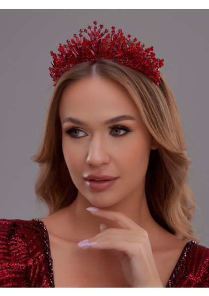 Kristal Gelin Tacı – Işıltılı ve Zarif Taç Modeli