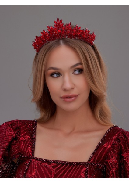 Kristal Taşlı Gelin ve Davet Tacı – Işıltılı Zarif Tasarım