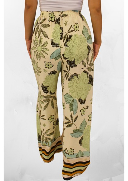 Beli Lastikli Rahat Kesim Viskon Kumaş Bol Paça Kadın Pantolon