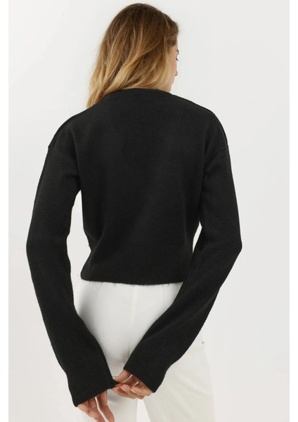 Kadın V Yaka Düğmeli Kruvaze Triko Kazak Siyah