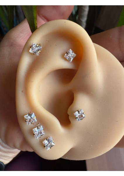 Cerrahi Çelik Kare Zirkon Taşlı Tek Taş Labret Piercing, Tragus, Helix, Lobe -Taş 4mm/bar 6mm-1 Adet fiyatları